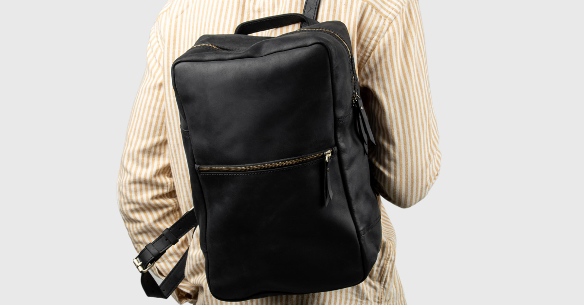 How to choose a leather backpack?