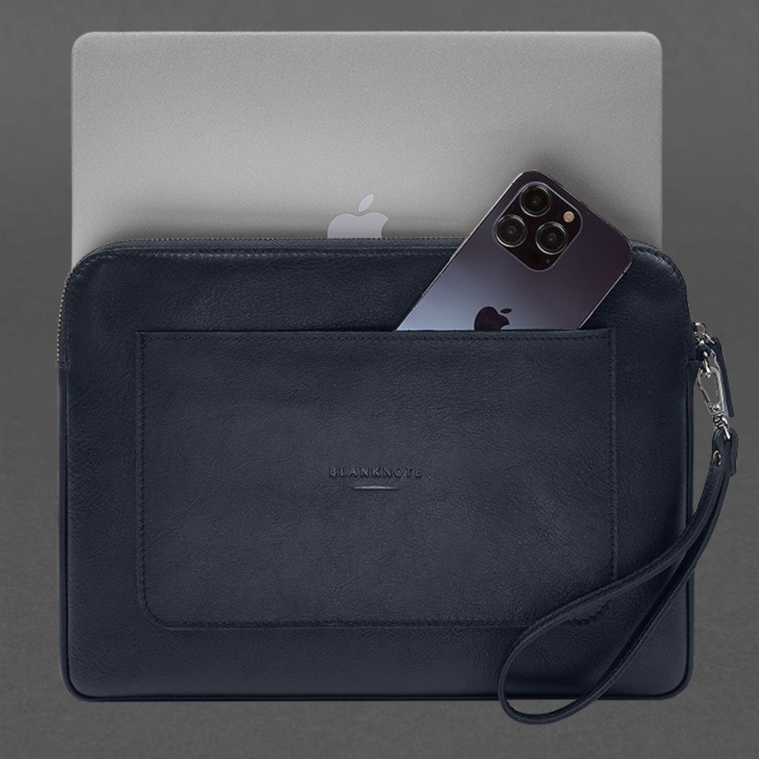 Laptop sleeve