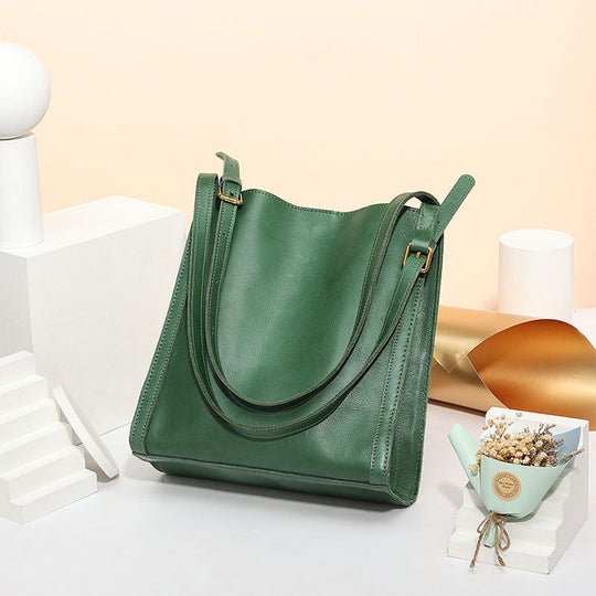 Fashionable small leather tote