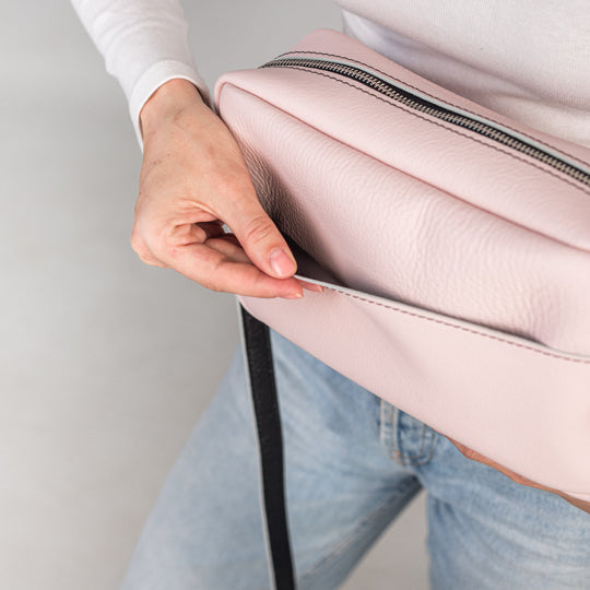 TOASTER BAG - Light Pink/Black - Leather Purse Backpack