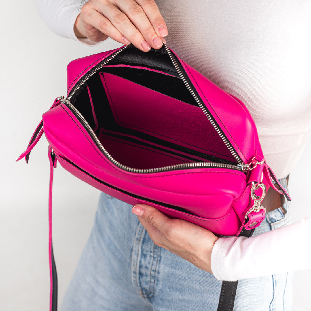 TOASTER BAG - Fuchsia / Black - Leather Purse Backpack