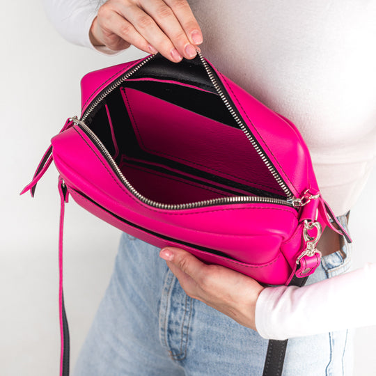 TOASTER BAG - Fuchsia / Black - Leather Purse Backpack