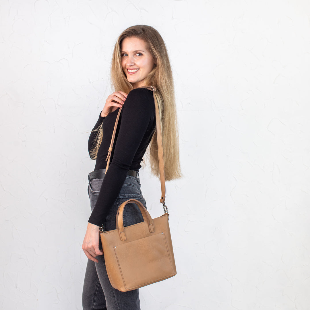 Caramel pebbled - Leather Purse Backpack