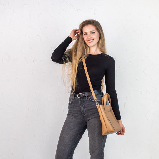 Caramel pebbled - Leather Purse Backpack