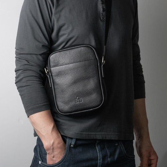 Stylish Men's Crossbody Pouch - Chic Small Bag for Everyday Use - Leather Purse Backpack