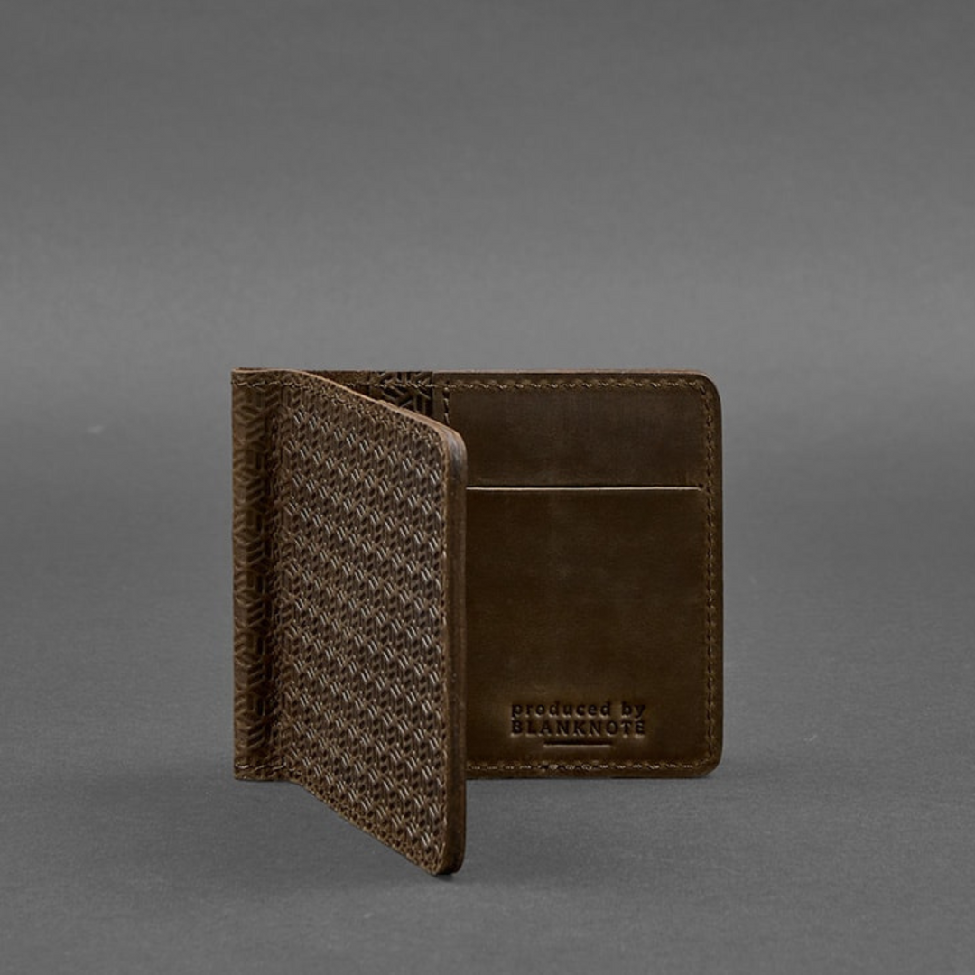 women's compact leather wallet