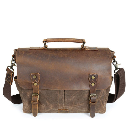 Stylish and durable waxed canvas motorcycle saddlebag
