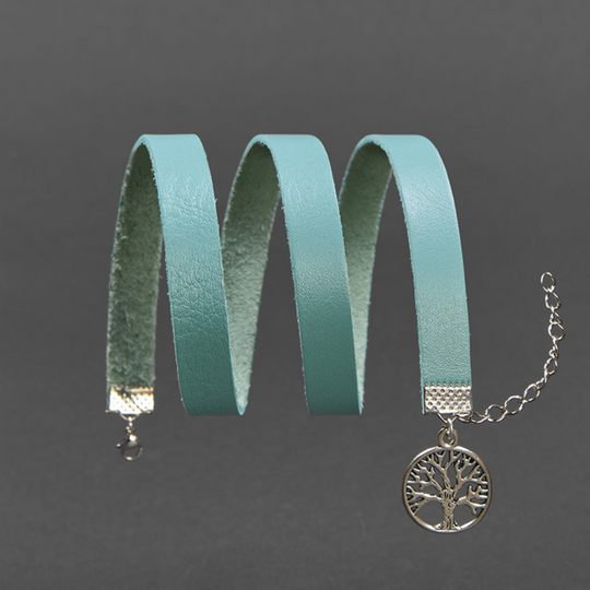 leather strap vs bracelet