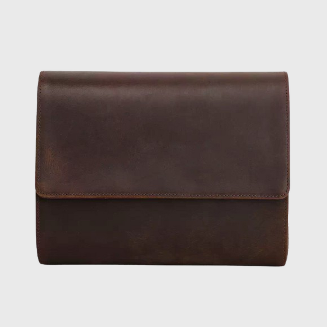 Sophisticated watch roll case made of leather