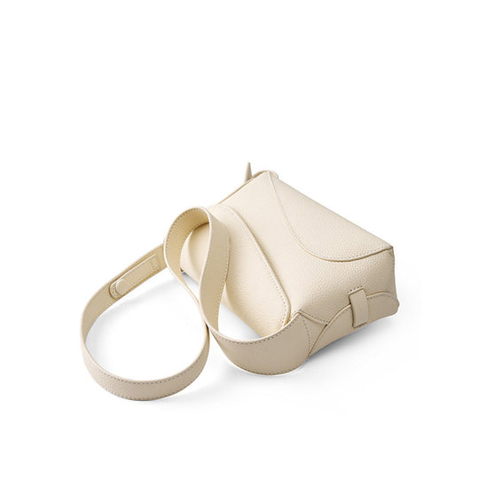Top picks for middle-sized leather crossbody bags