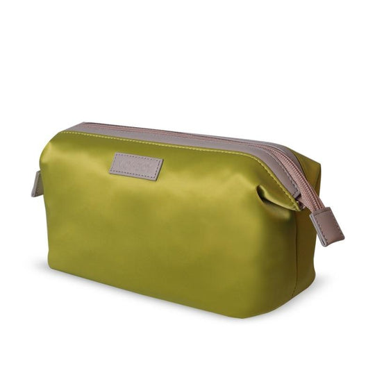 Travel beauty pouch for both genders