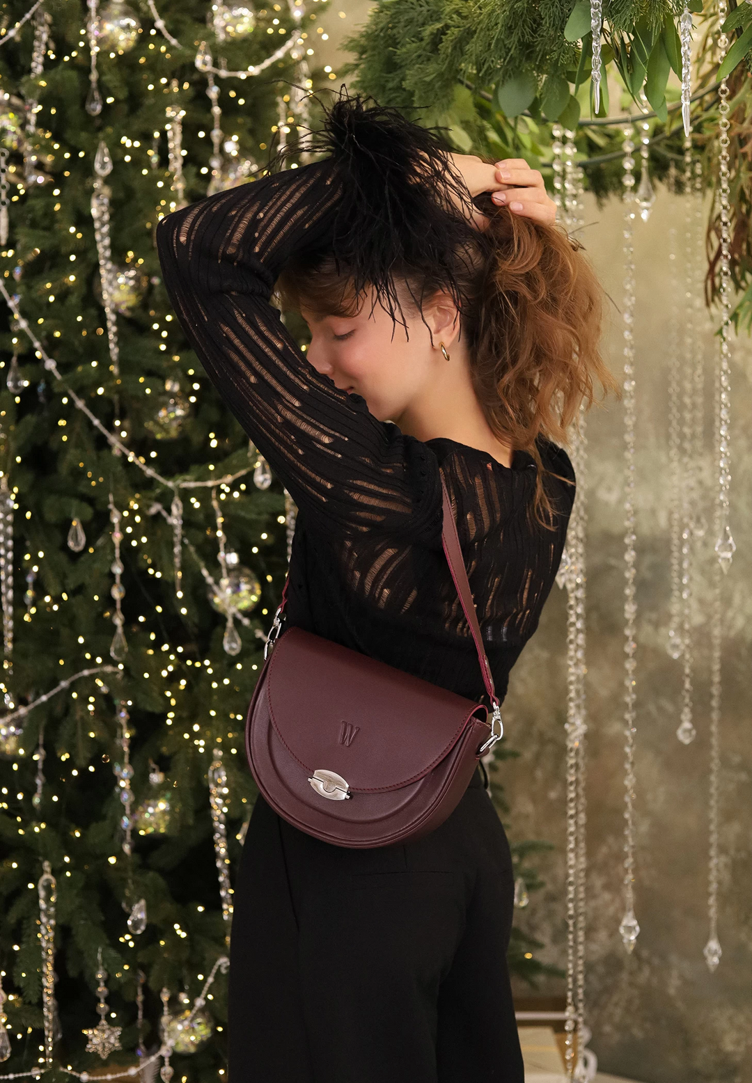 Women's Leather Shoulder Bag – Stylish and Practical - Leather Purse Backpack
