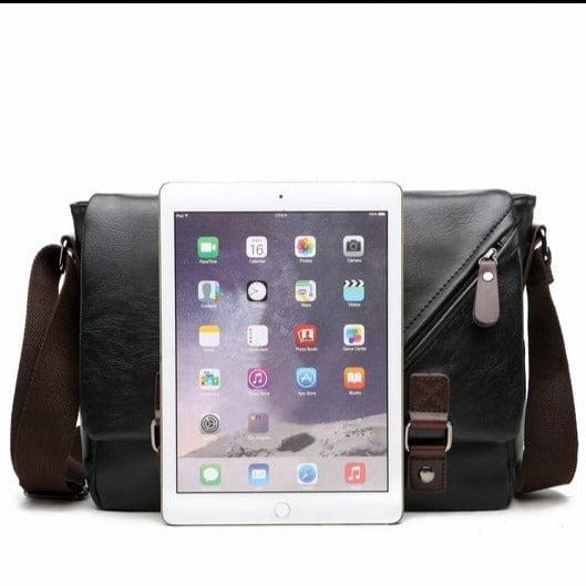 Retro-inspired vegan leather crossbody bag in black