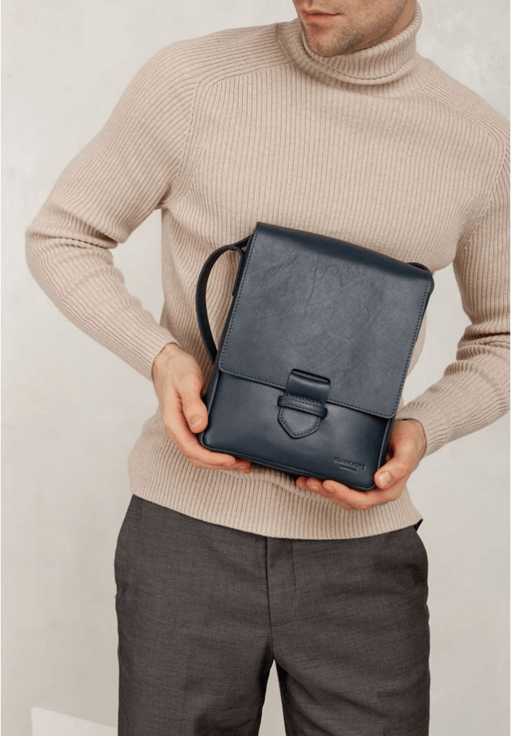 Stylish Premium Leather Messenger Bag for Men - Perfect Crossbody Design - Leather Purse Backpack