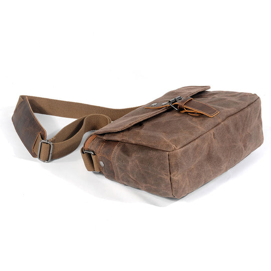 Canvas camera messenger bag for photographers