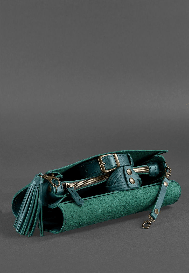 Chic Leather Women's Crossbody Bag for Evening and Daily Use - Leather Purse Backpack