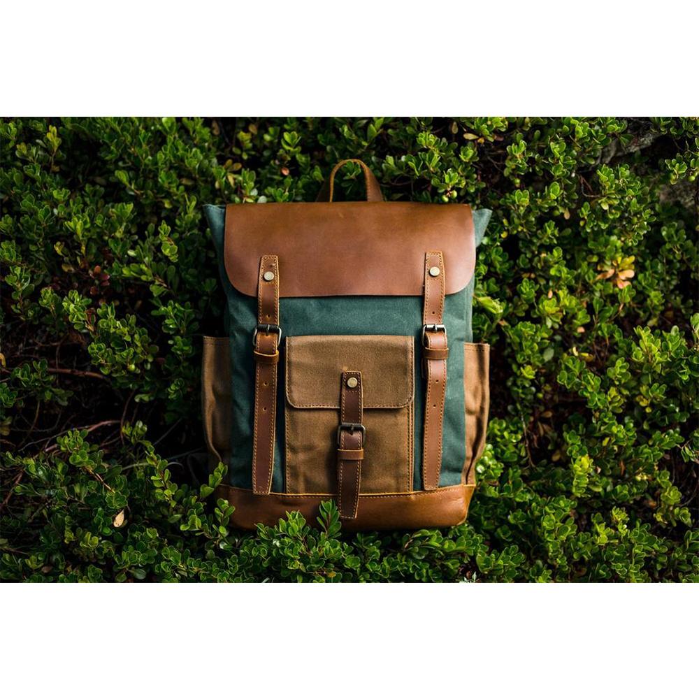 Elegant Vintage Laptop Backpack with Easy Access and Vintage Appeal - Leather Purse Backpack