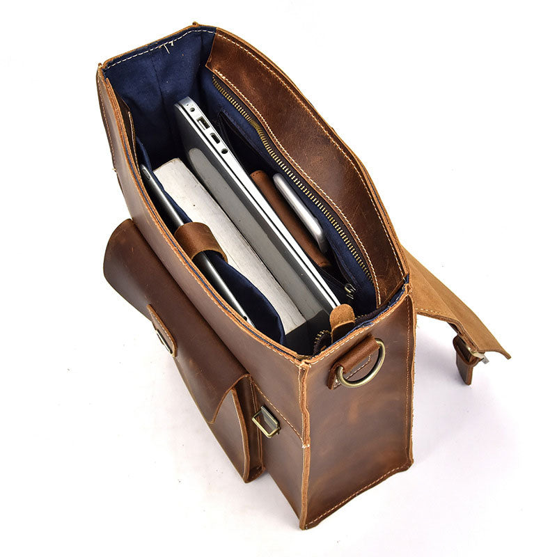 Men's casual daypack in genuine leather with a vintage look