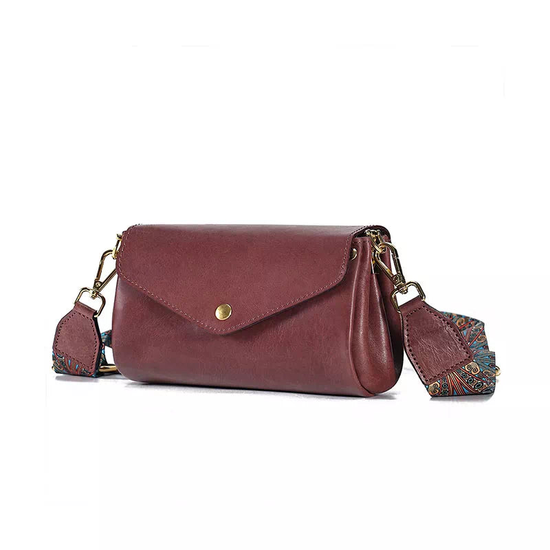 Fashionable small leather crossbody purse