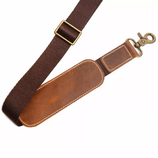 Sophisticated Crazy Horse leather weekender for men