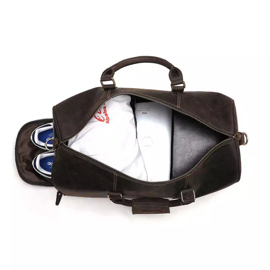 Stylish men's duffle bag in dark brown Crazy Horse leather