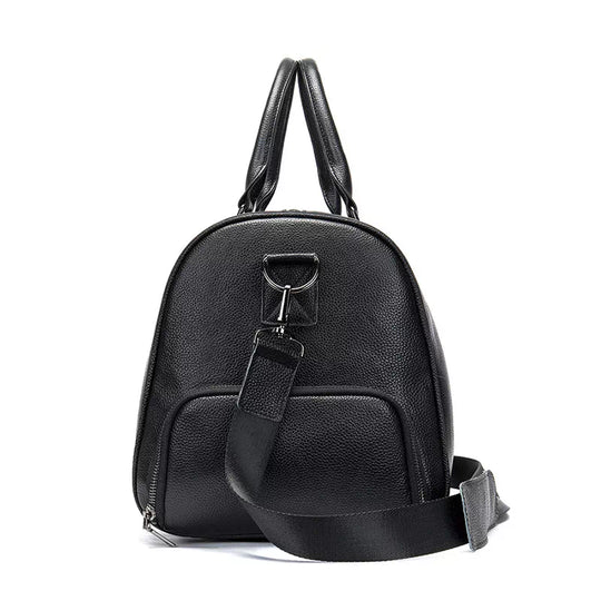Durable leather duffle bag for travel