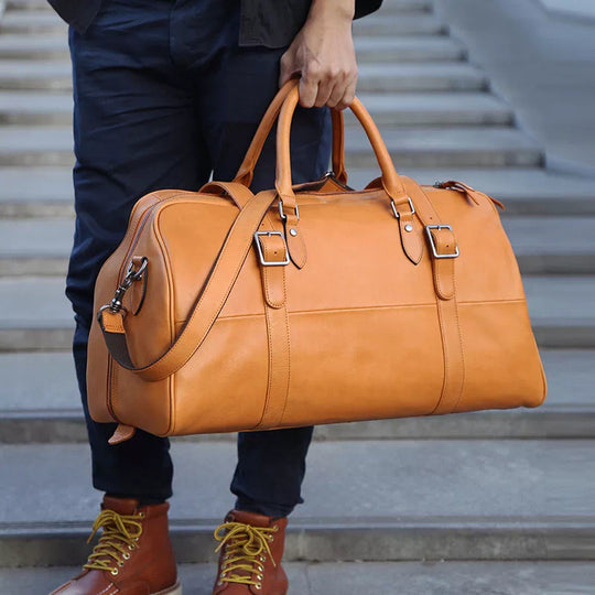 Exclusive vegetable-tanned leather duffle bag