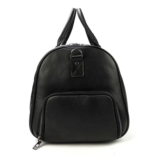 Stylish men's leather weekend bag