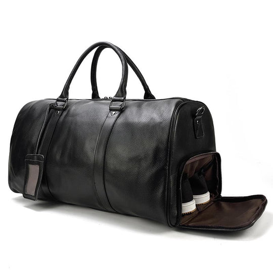 Weekend travel bag in leather for men