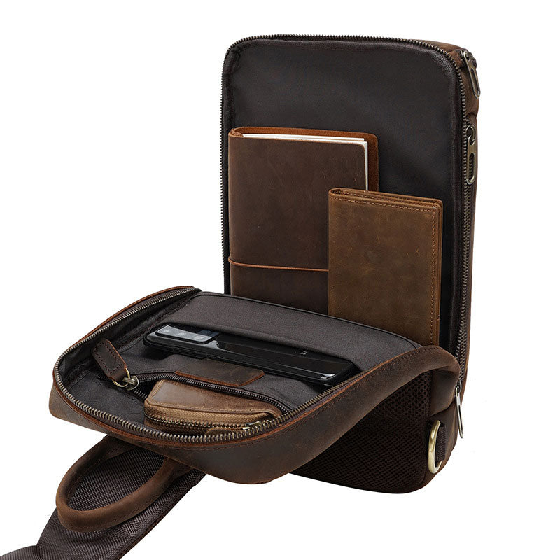 Vintage-inspired men's leather crossbody messenger bag