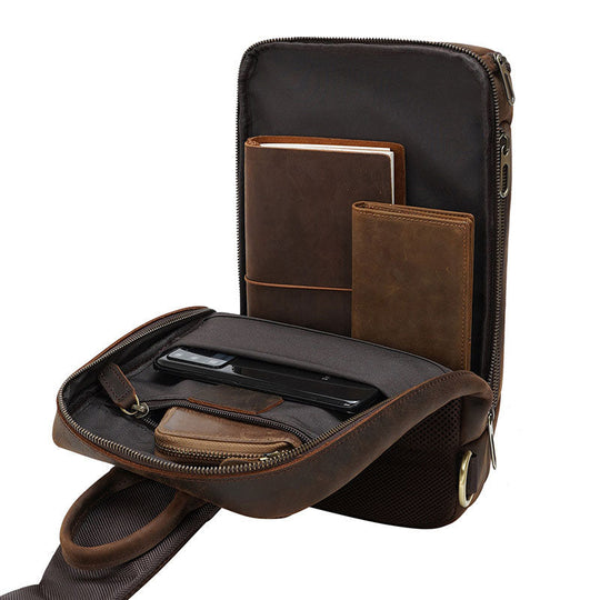 Vintage-inspired men's leather crossbody messenger bag