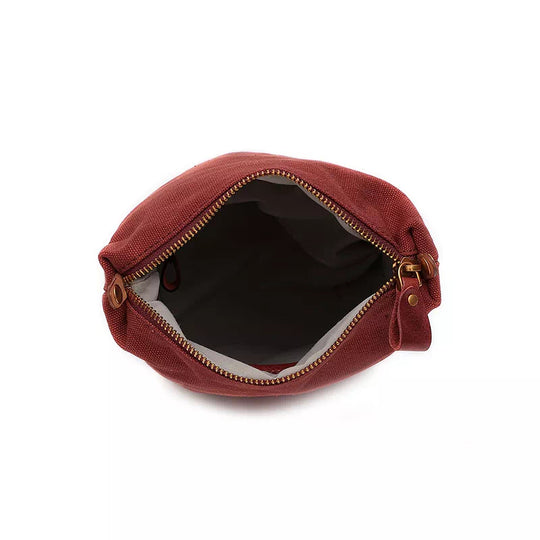 Stylish designer tote in vegetable-tanned leather