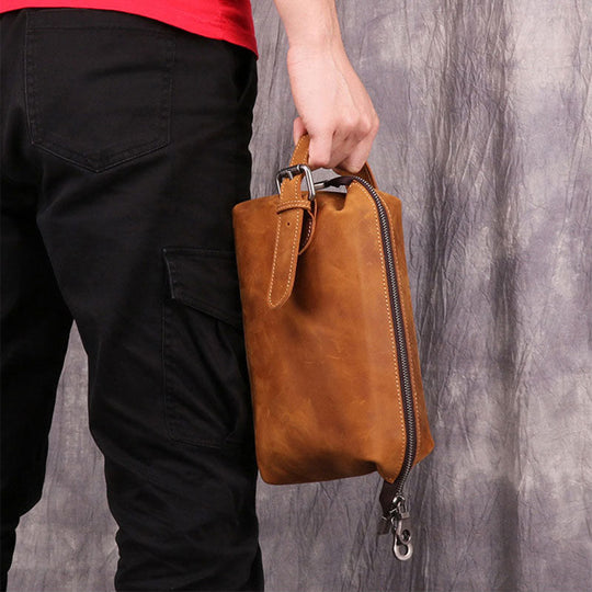 Exclusive men's grooming accessory in Crazy Horse leather