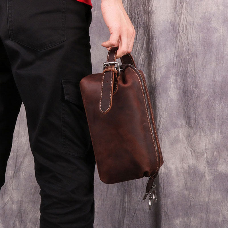 Exclusive men's grooming kit in Crazy Horse leather