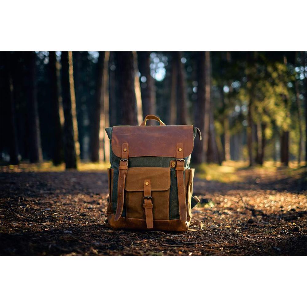 Elegant Vintage Laptop Backpack with Easy Access and Vintage Appeal - Leather Purse Backpack
