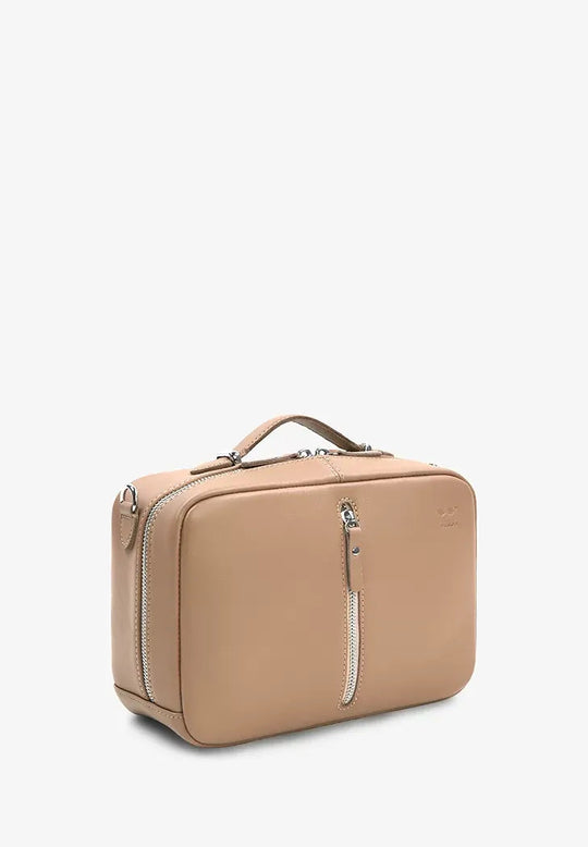 Elegant Women's Leather Bag – Timeless Style and Handcrafted Quality - Leather Purse Backpack