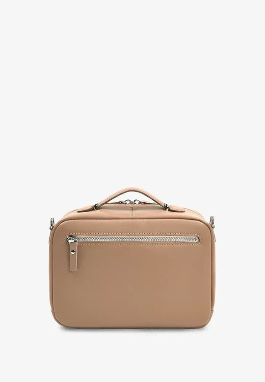 Elegant Women's Leather Bag – Timeless Style and Handcrafted Quality - Leather Purse Backpack