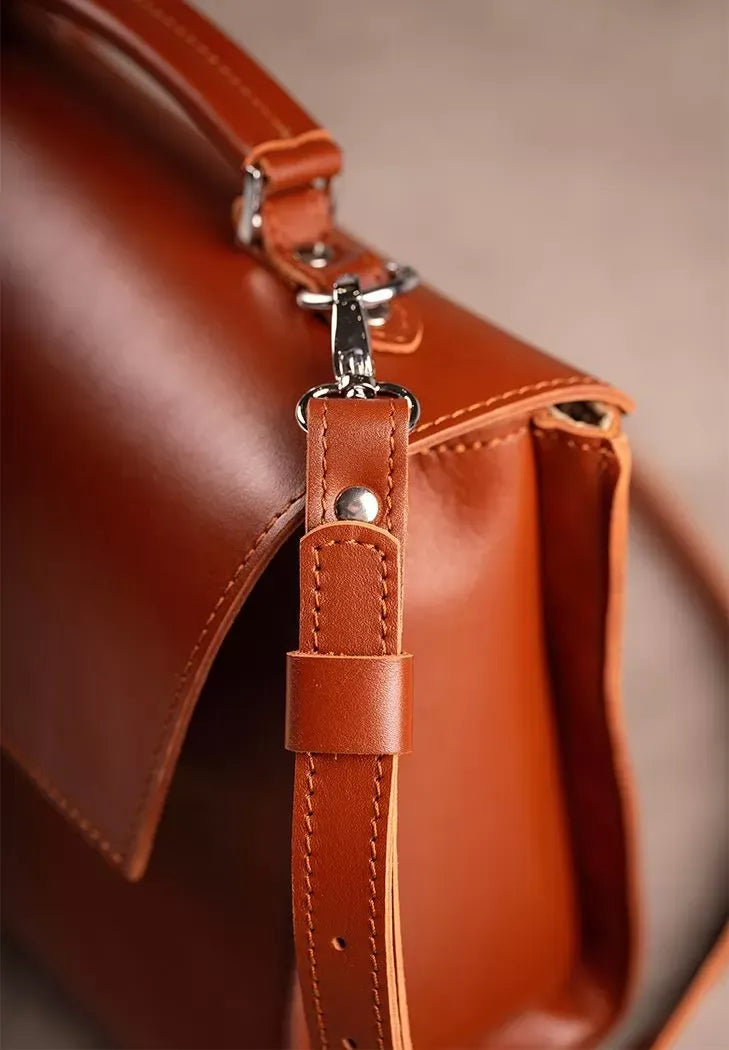 Premium Women's Leather Bag – Classic Design for Everyday Style - Leather Purse Backpack