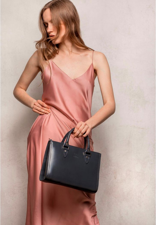 Chic Bag Elegant Stylish Leather Handbag for Women - Leather Purse Backpack