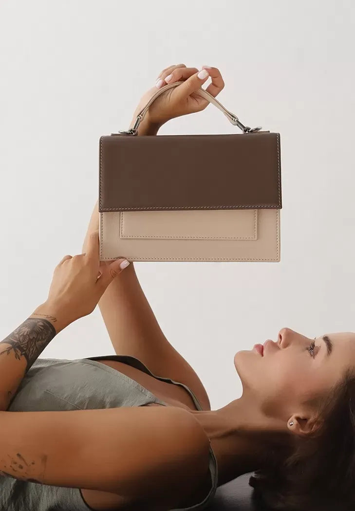 Premium Leather Shoulder Bag for Women – Stylish and Functional Design - Leather Purse Backpack