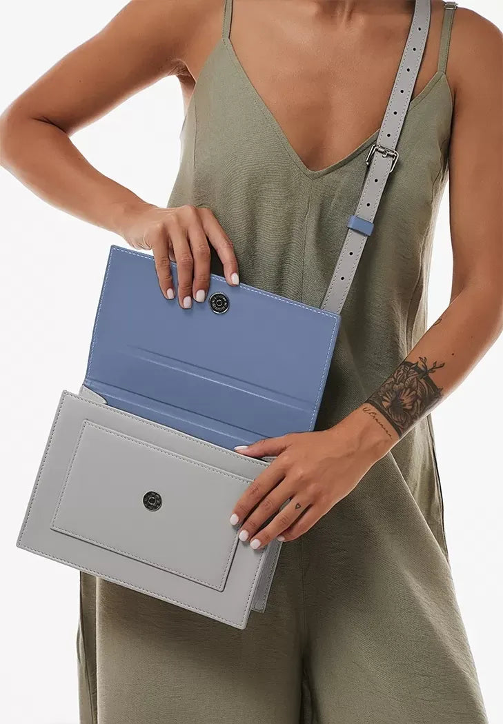 Premium Leather Shoulder Bag for Women – Stylish and Functional Design - Leather Purse Backpack