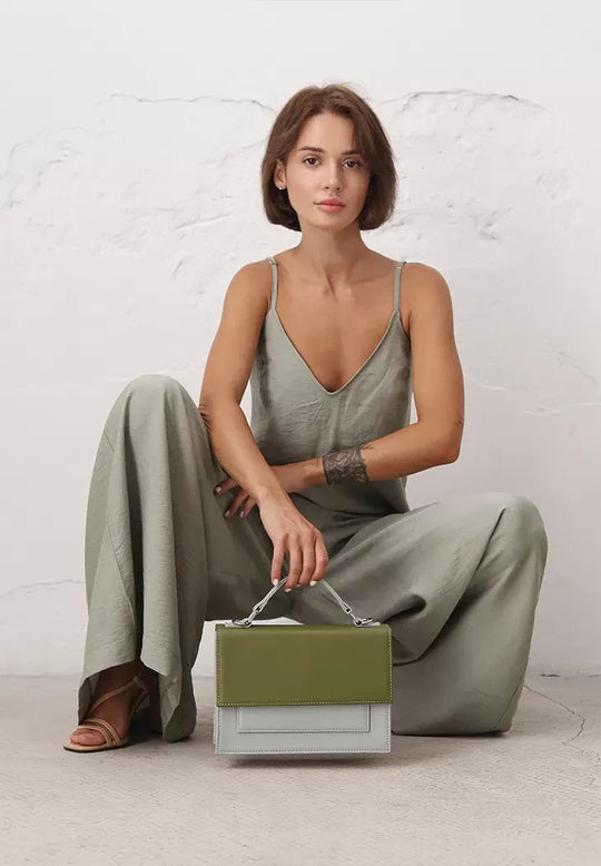 Premium Leather Shoulder Bag for Women – Stylish and Functional Design - Leather Purse Backpack