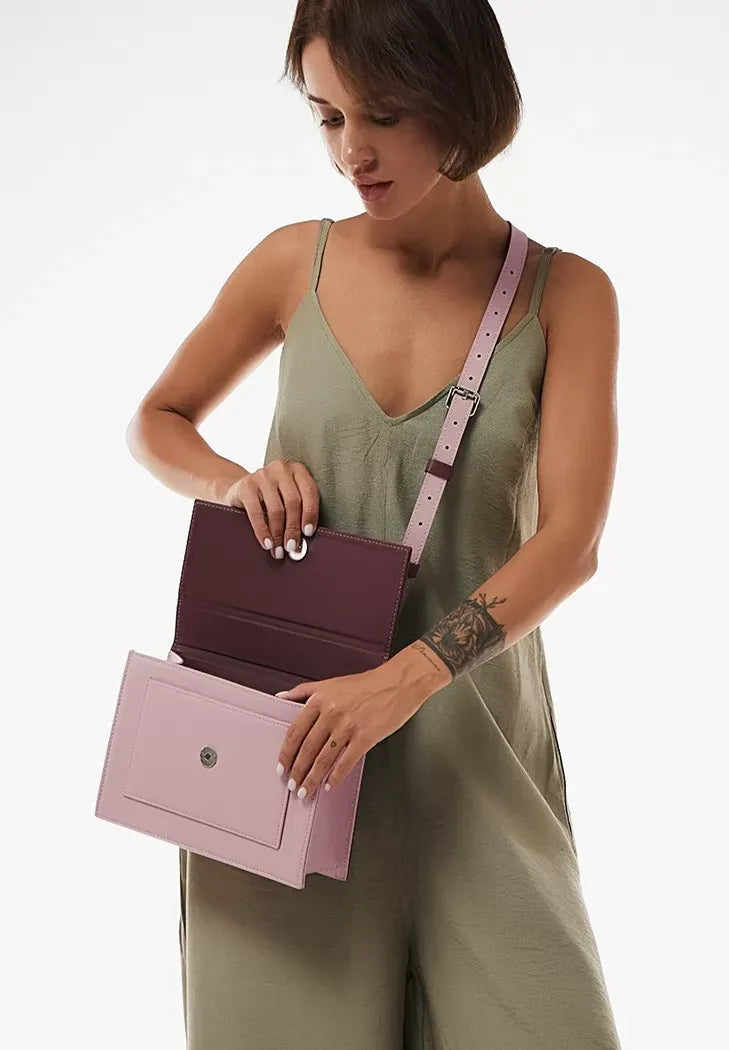 Premium Leather Shoulder Bag for Women – Stylish and Functional Design - Leather Purse Backpack