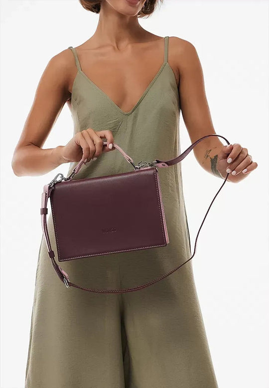 Premium Leather Shoulder Bag for Women – Stylish and Functional Design - Leather Purse Backpack
