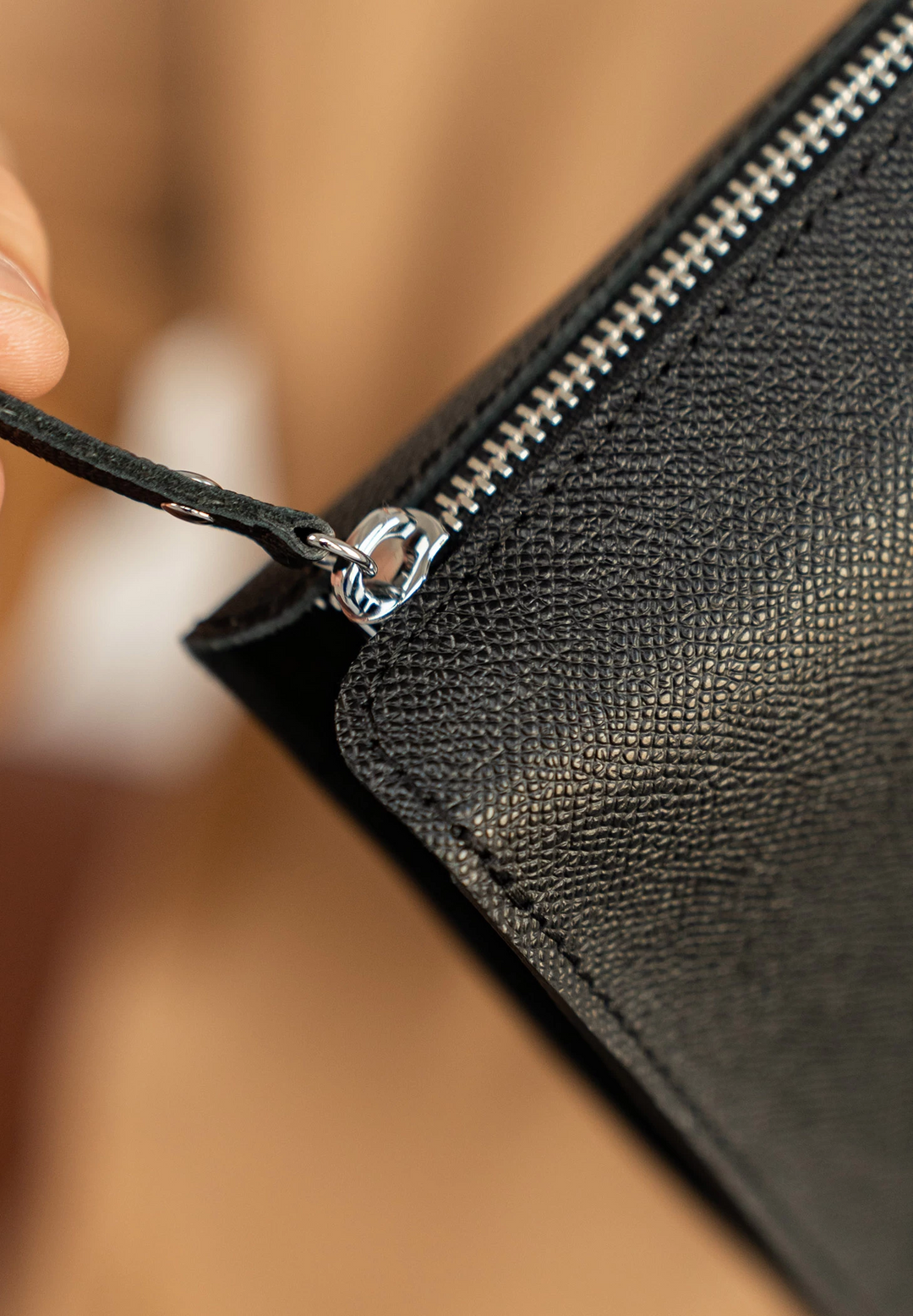 Elegant Men’s Leather Bag – Timeless Everyday Style - Leather Purse Backpack