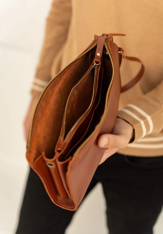 Elegant Men’s Leather Bag – Timeless Everyday Style - Leather Purse Backpack