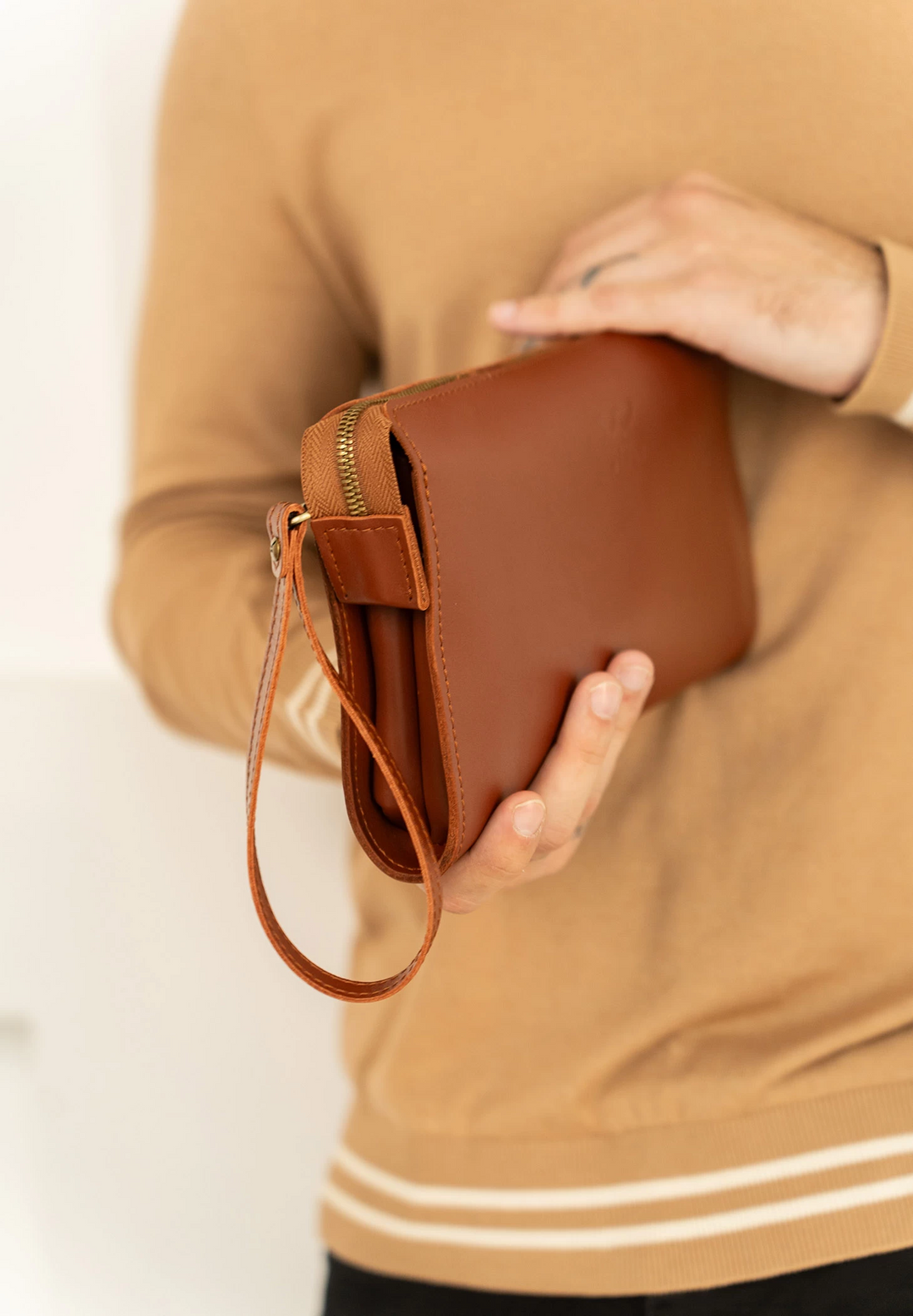 Elegant Men’s Leather Bag – Timeless Everyday Style - Leather Purse Backpack