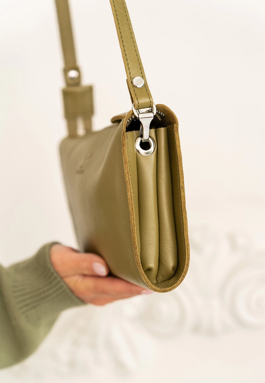 Elegant Sleek Women's Bag in Genuine Leather - Leather Purse Backpack