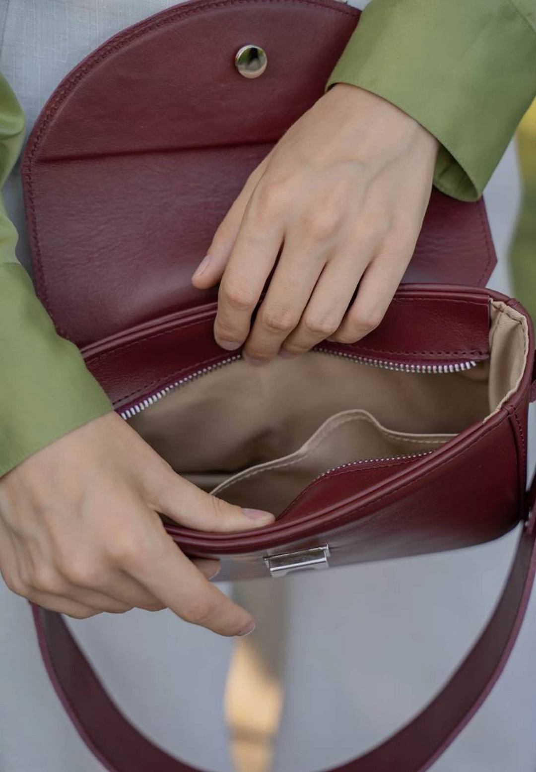 Classic Women’s Leather Purse – Handmade and Stylish - Leather Purse Backpack