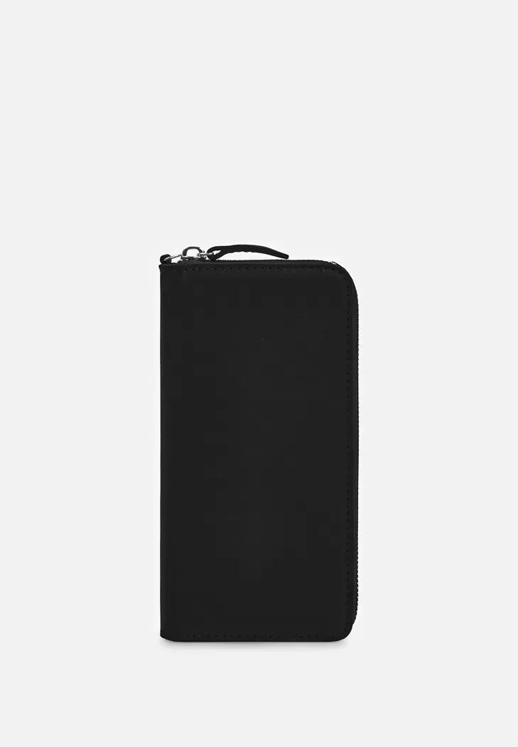Classic Leather Wallet with Zipper – Secure and Sophisticated - Leather Purse Backpack